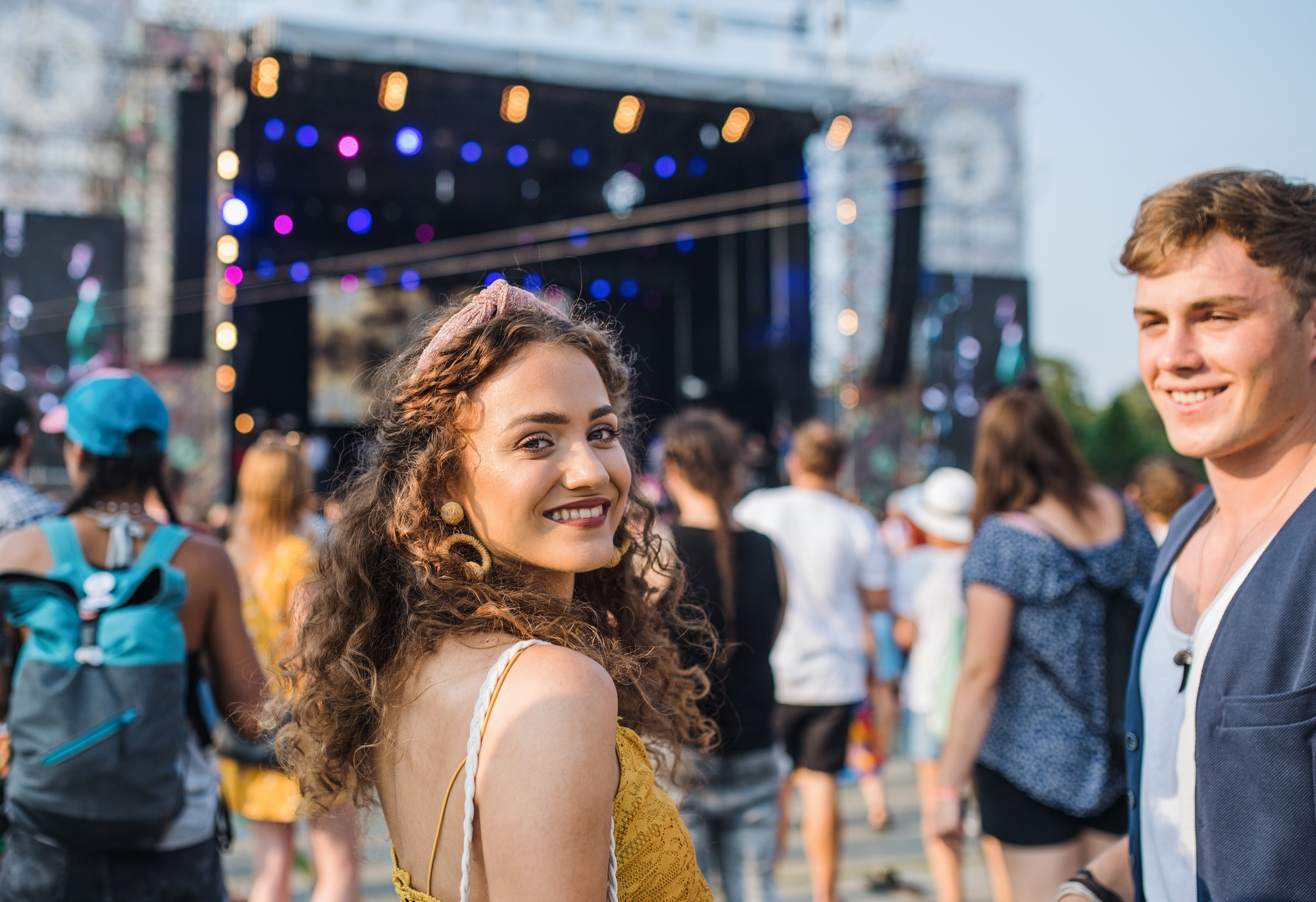 Sådan kommer du med i VIP-konkurrencer til festivaler – få eksklusive oplevelser
